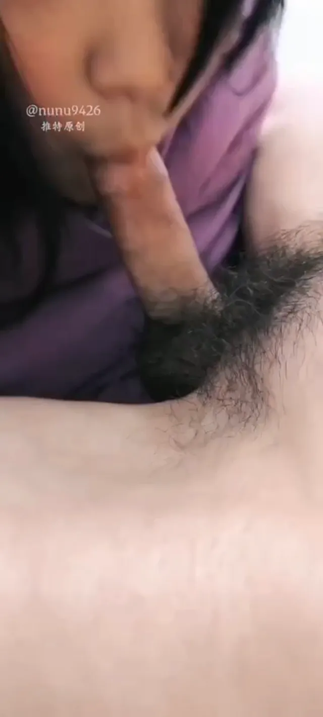 很火的可爱高中生萝莉被男友pua各种做爱视频曝光露脸口交疯狂的后入插入疼的嗷嗷直叫 - 清純外貌下藏不住的慾望反差