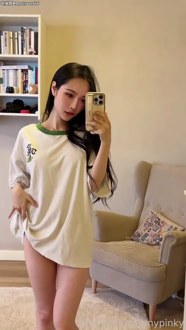 这位女演员的反差美简直是极品，视觉享受 - 清純外貌下藏不住的慾望反差