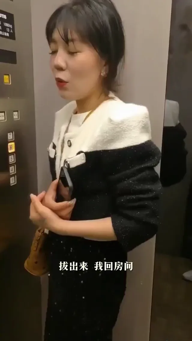 熟女少妇 - 清純外貌下藏不住的慾望反差