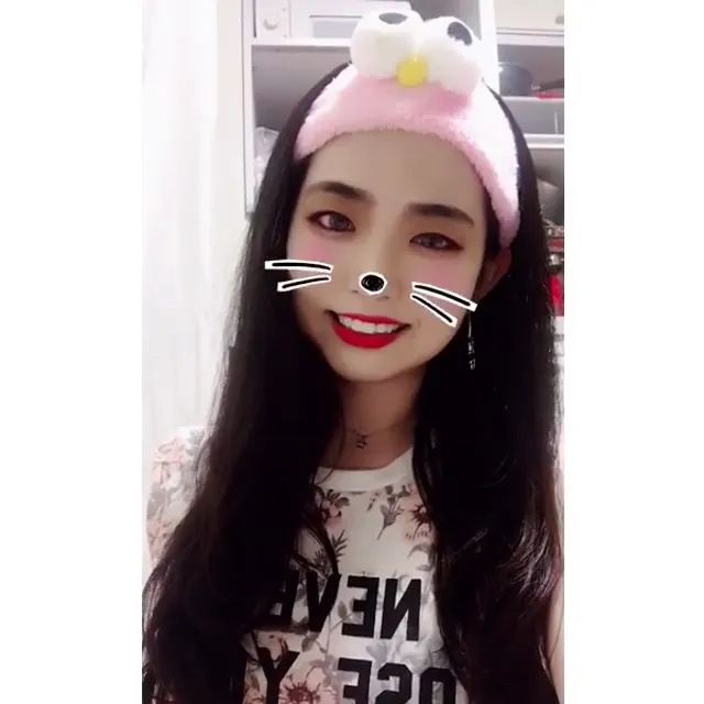 操嘴颜射 - 清純外貌下藏不住的慾望反差
