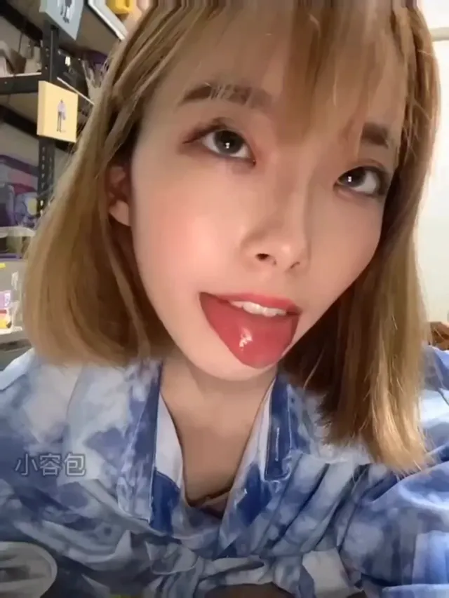 口交颜 - 清純外貌下藏不住的慾望反差
