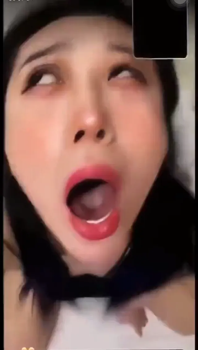 口交颜 - 清純外貌下藏不住的慾望反差