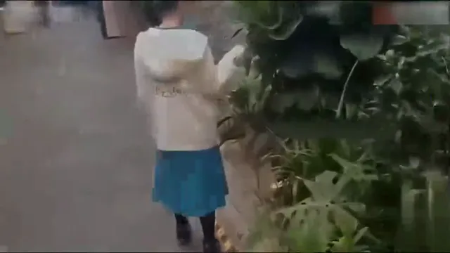 短发御姐 - 清純外貌下藏不住的慾望反差