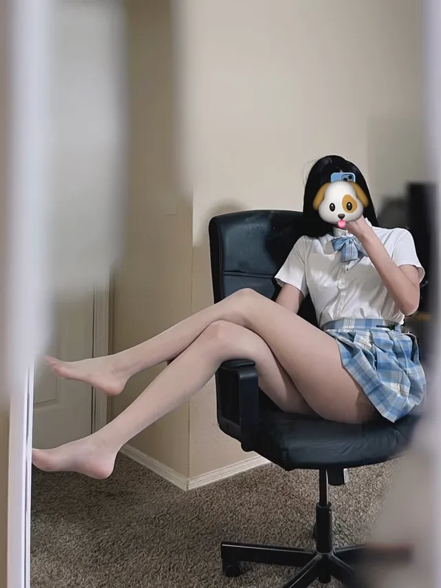 女神全自动榨精机 - 清純外貌下藏不住的慾望反差