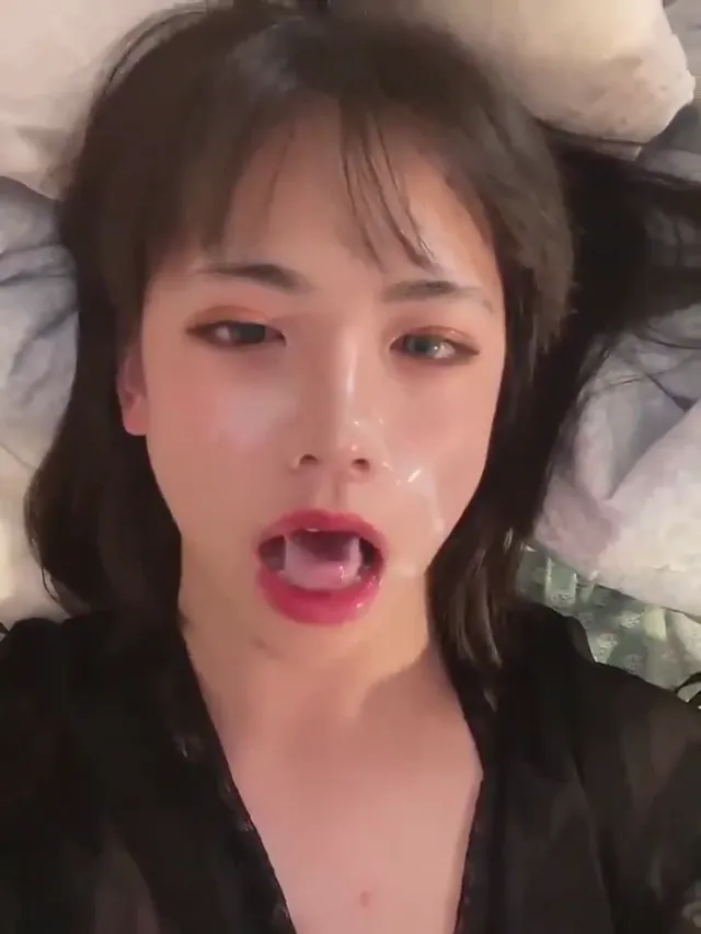 射对象一脸 - 清純外貌下藏不住的慾望反差