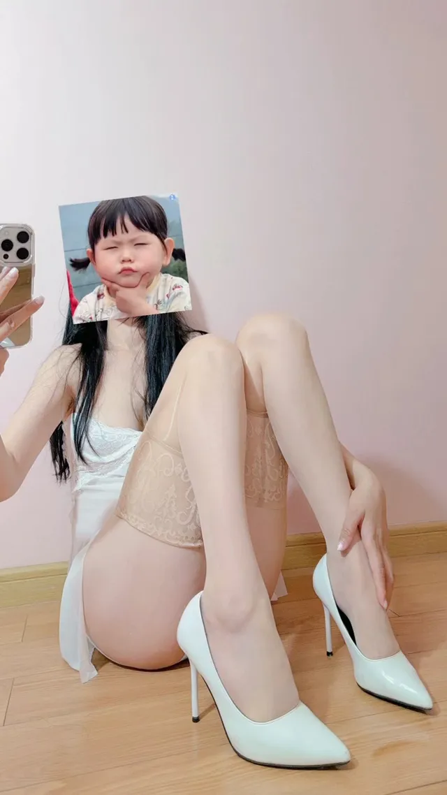 极品05后反差小母狗 - 清純外貌下藏不住的慾望反差