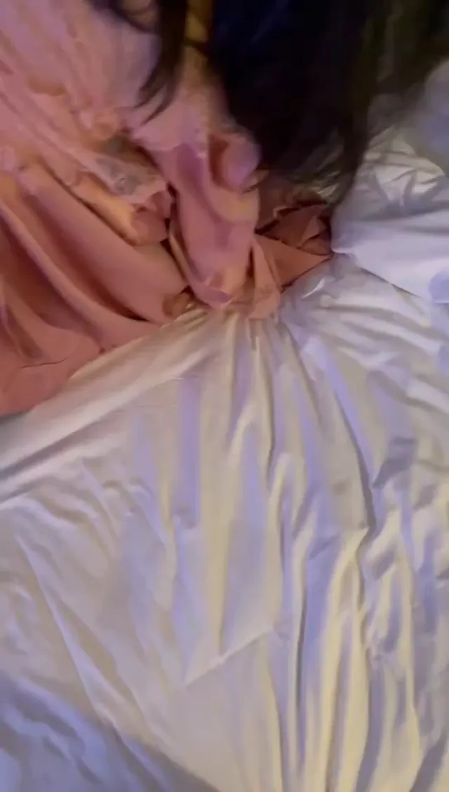 全自动女友 - 清純外貌下藏不住的慾望反差