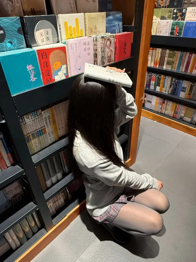 全自动女友 - 清純外貌下藏不住的慾望反差