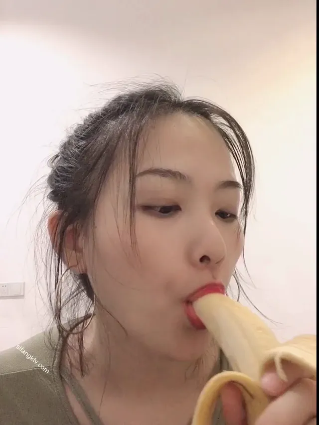 极品反差骚母狗 - 清純外貌下藏不住的慾望反差