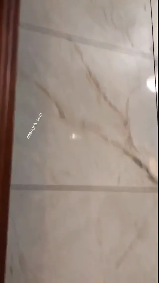 极品反差骚母狗 - 清純外貌下藏不住的慾望反差