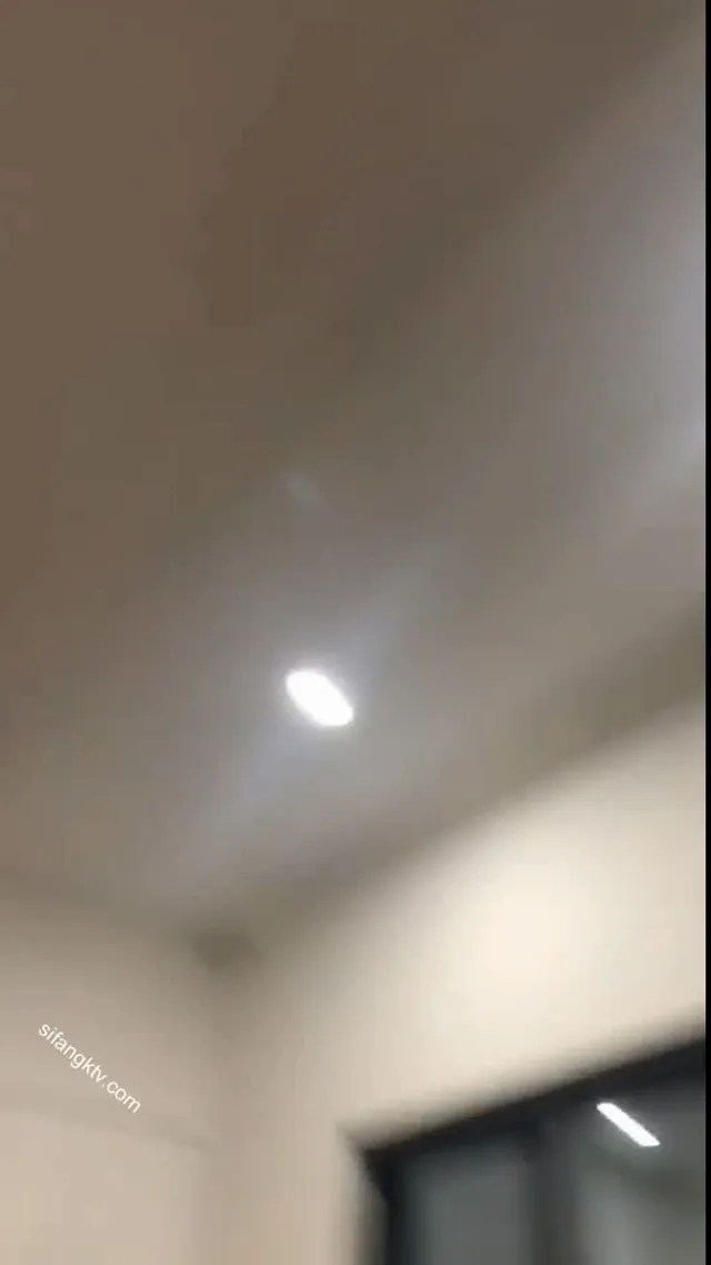 极品反差骚母狗 - 清純外貌下藏不住的慾望反差
