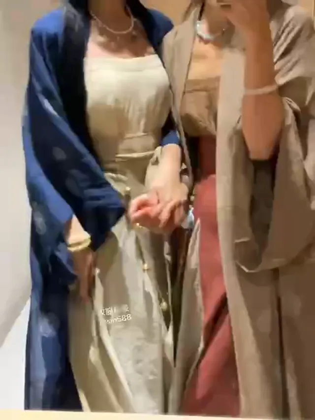 顶级身材系列 - 清純外貌下藏不住的慾望反差