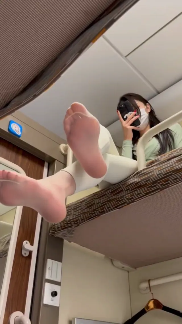 被操的哇哇大哭的女朋友 - 清純外貌下藏不住的慾望反差