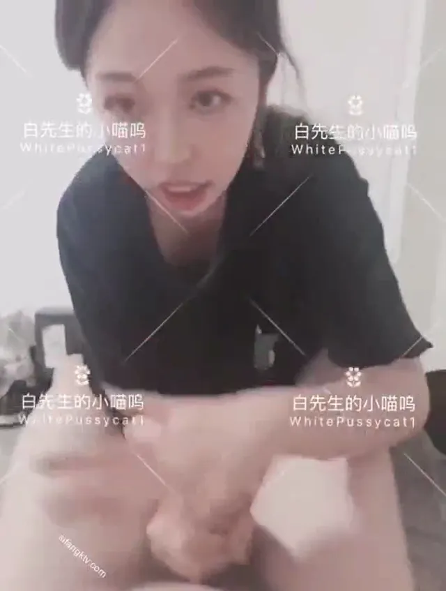 白先生的小喵呜，高颜值在校大学生！清纯外表下的反差母狗，鼻钉内射与口交吃精，私密调教震撼全场！ - 清純外貌下藏不住的慾望反差