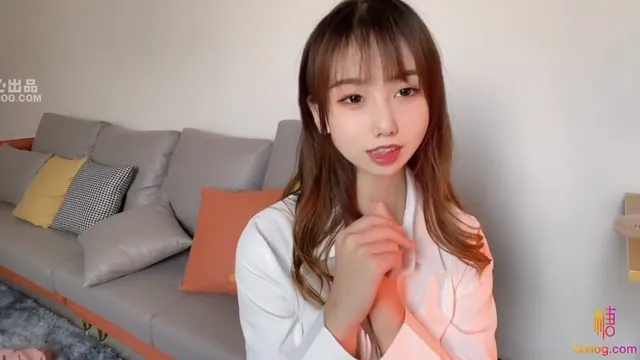 小桃酱有着可爱外表却做一些反差的户外挑战