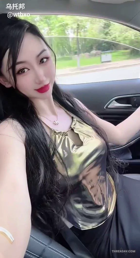 极品反差母狗，阳具弄的自己骚逼，充满诱惑