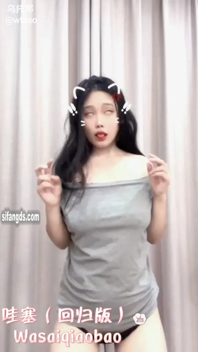 有小孩的骚逼人妻，平时在家顾小孩好妈妈的模样，却在网路上当网黄 - 清純外貌下藏不住的慾望反差