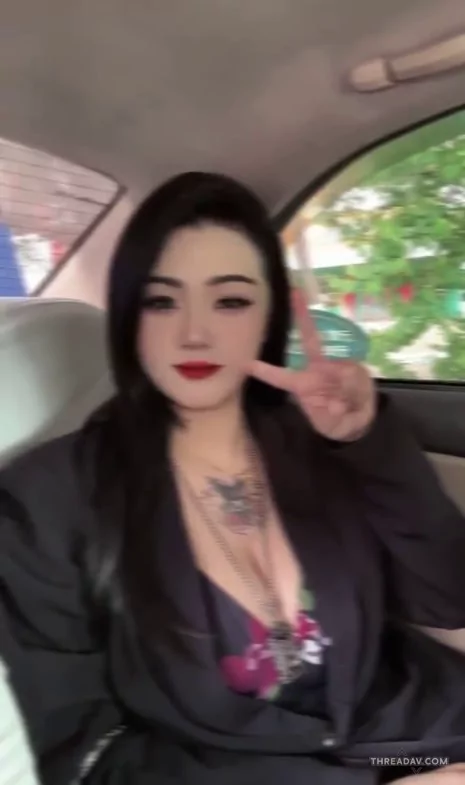 抖音反差微胖精神小妹，和大哥的做爱视频流出，超级反差推荐