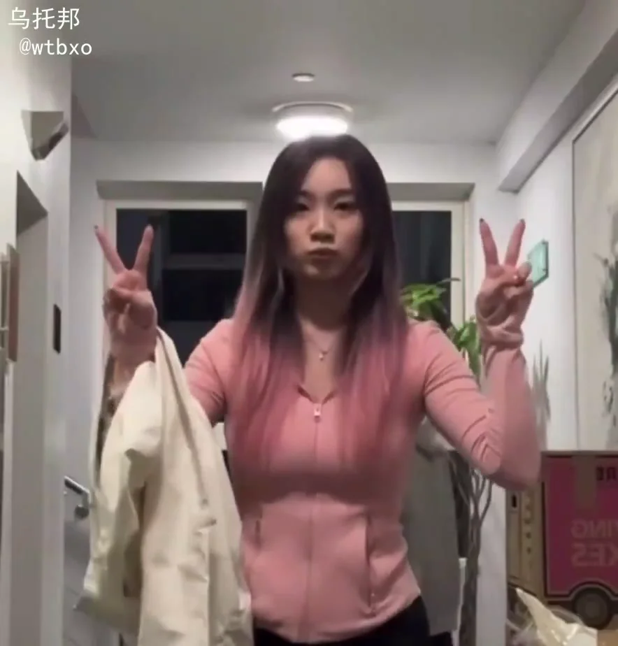 妹子被渣男吃干抹净之后曝光出来，也是属于遇人不淑了，逼给人家玩了，还被曝光出来