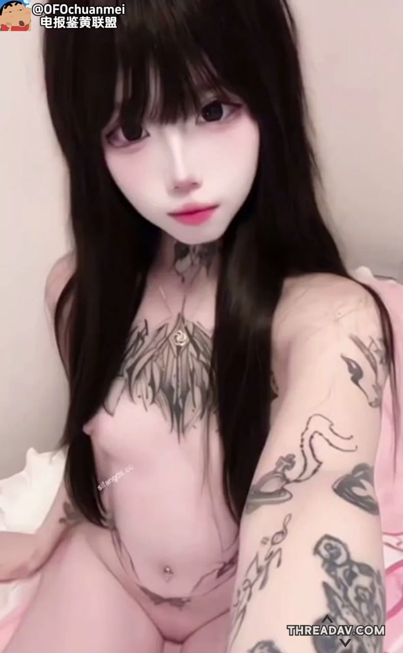 純情蘿莉妹妹，校園內外不同風情，身材太誘人了