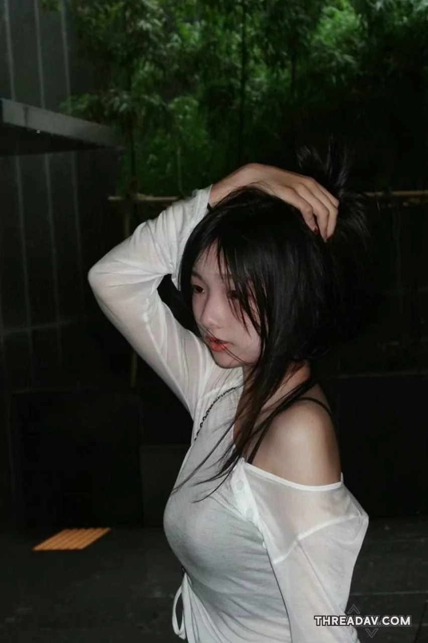 這雙眼睛真的太純了，讓人心癢癢