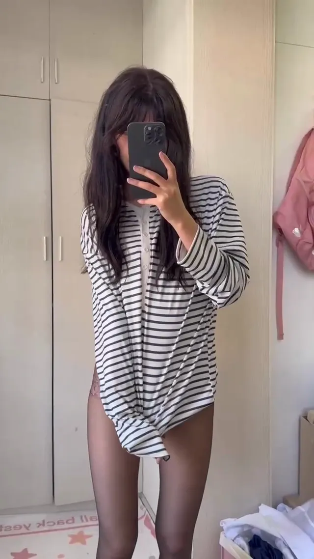 抖音微密圈极品高颜值萝莉少女反差婊 福利丝袜足控资源流出！