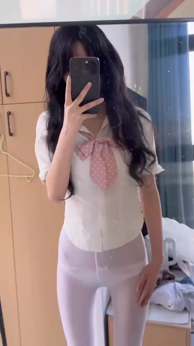 抖音微密圈极品高颜值萝莉少女反差婊 福利丝袜足控资源流出！