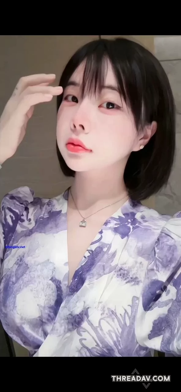 抖音24万粉短髮网红在推特反差自拍視頻流出