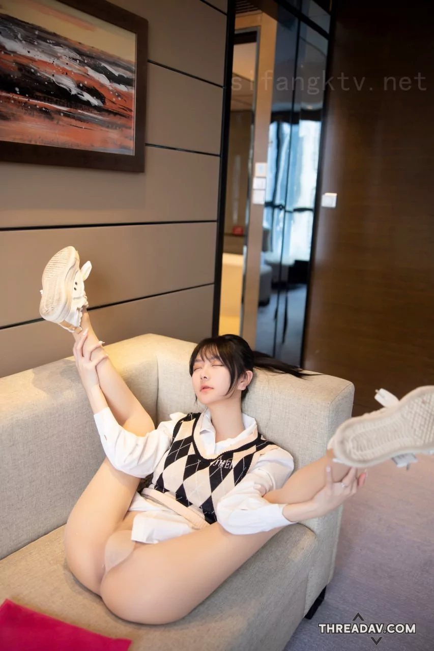 长腿罗莉曼妙身材