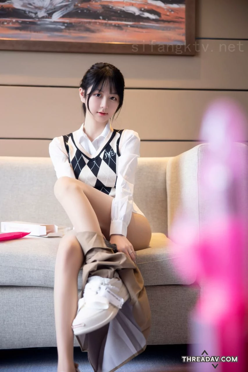 长腿罗莉曼妙身材