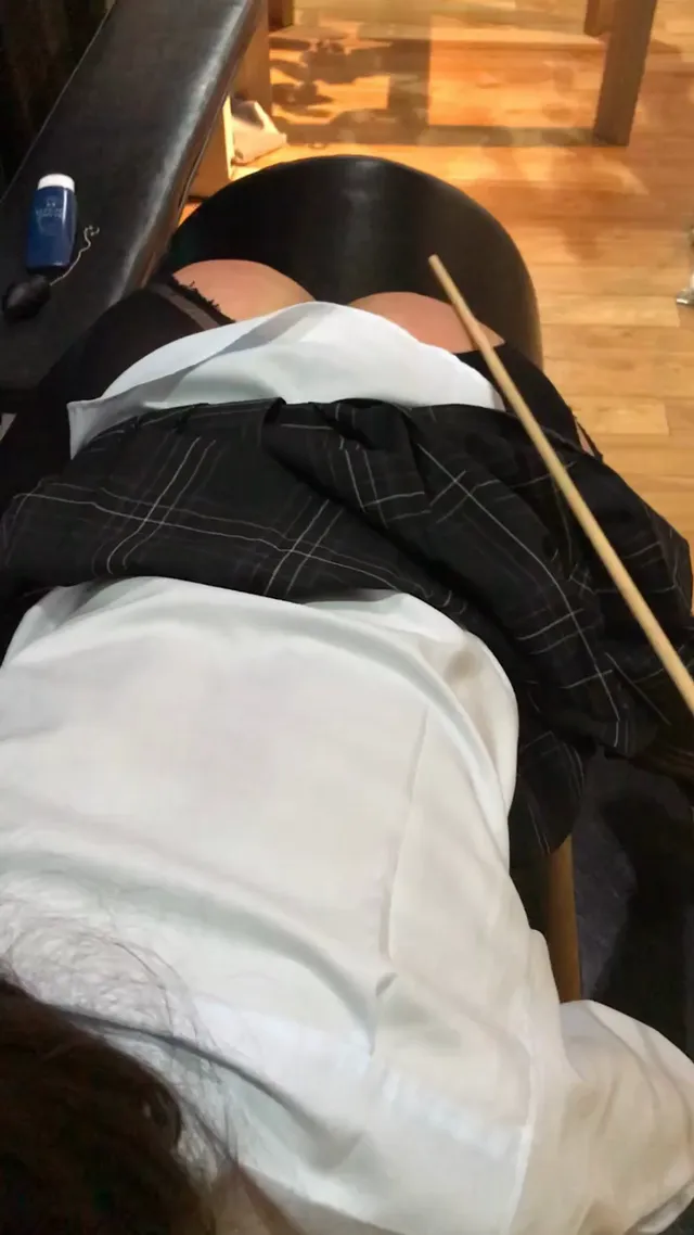 女奴要求各種sm性虐當性奴，打逼上銬開嘴器迷藥都用上了