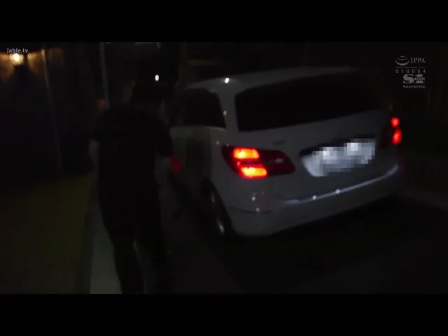 三上悠亚完全固定无法挣脱，呻吟不断的极致体验