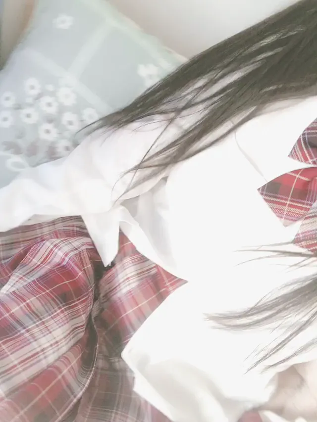 正直青春期的学生，好奇著自己的身体