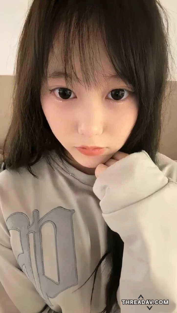 身材好的妹子，揉奶自慰的模样真是销魂