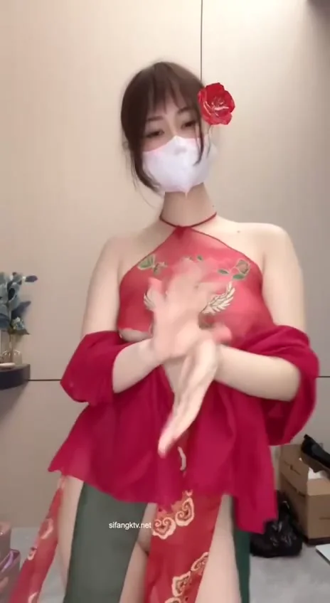 高跟巨乳骚货身材极致粉穴掰逼自慰