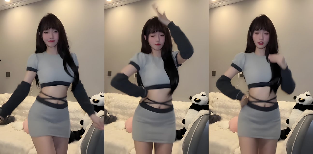 抖音清纯少女私密自拍流出！甜美小妹浴室湿身诱惑 手指狂揉蜜穴高潮喷水画面太劲爆