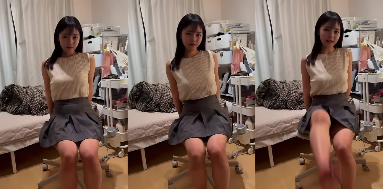 勁爆美女私房視頻流出！她在幹什麼呀？黑絲誘惑下狂野自摸高潮噴水