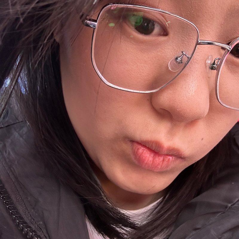 反差眼镜女主126曝光！制服诱惑瞬间破防