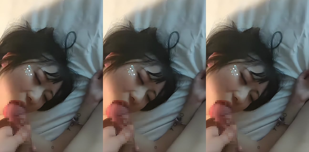 推特富二代约炮大神线下搞定极品清纯少女！大肉棒狂插小嘴深喉喷汁