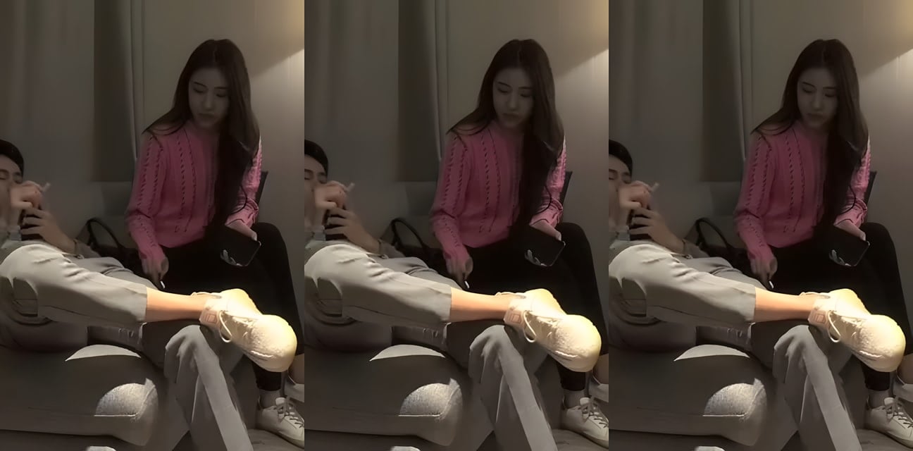 杏吧-高颜值粉衣妹子神秘约会曝光！沙发激战后入实锤全网炸锅