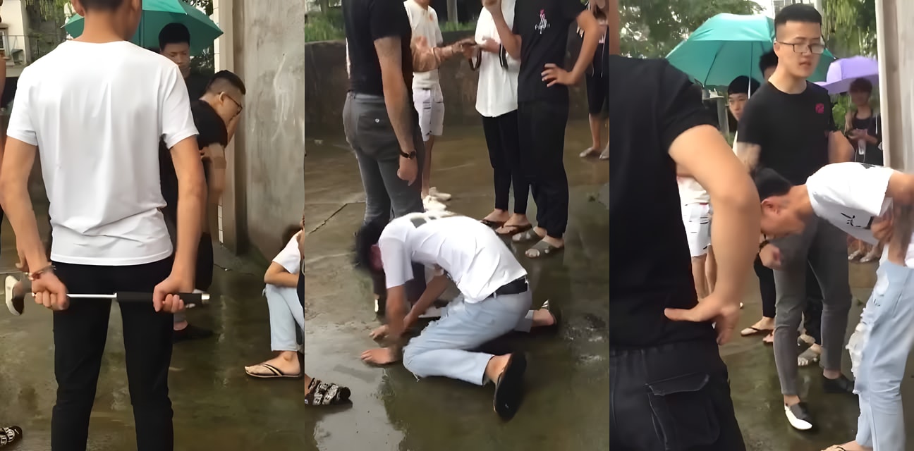 街头黄毛精神小伙围殴白衣清纯少年！拳棍狂抽皮开肉绽跪地求饶