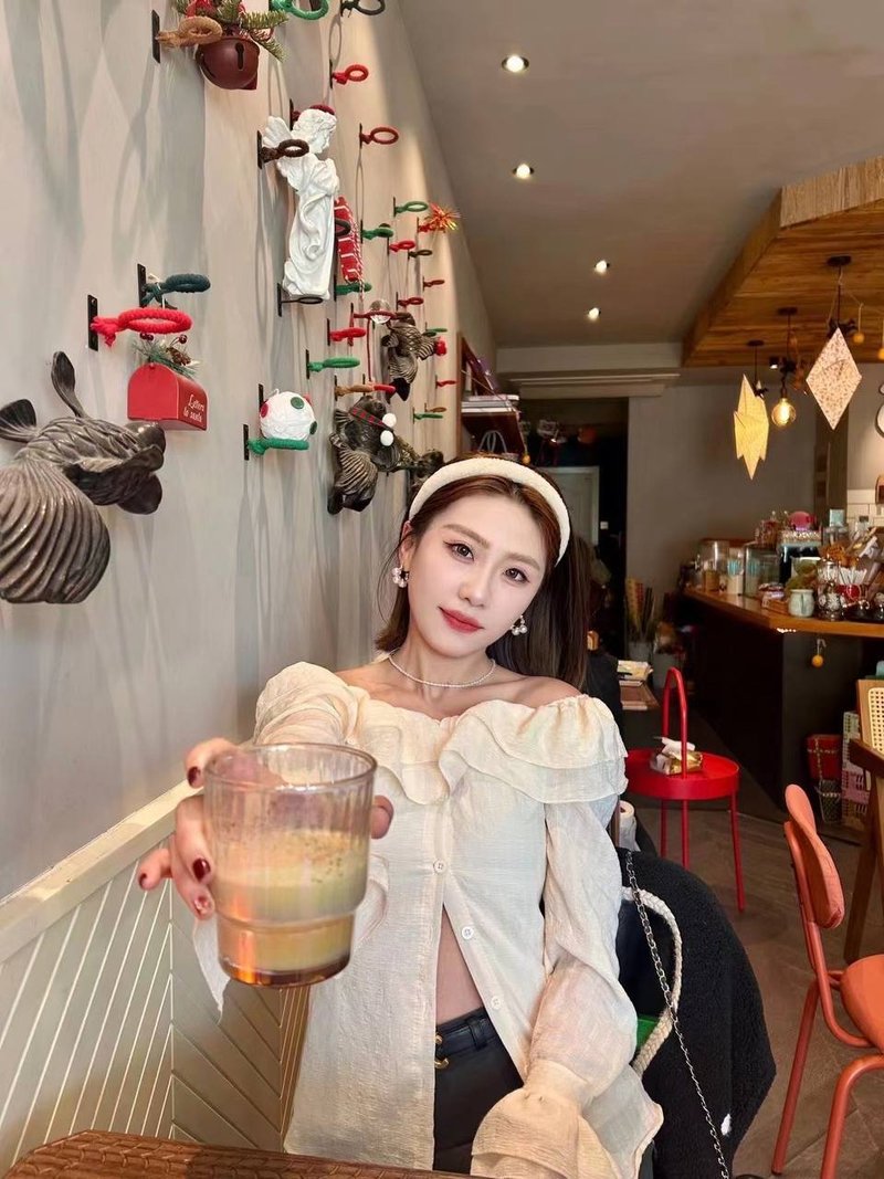 抖音南京网红深夜自爆反差照