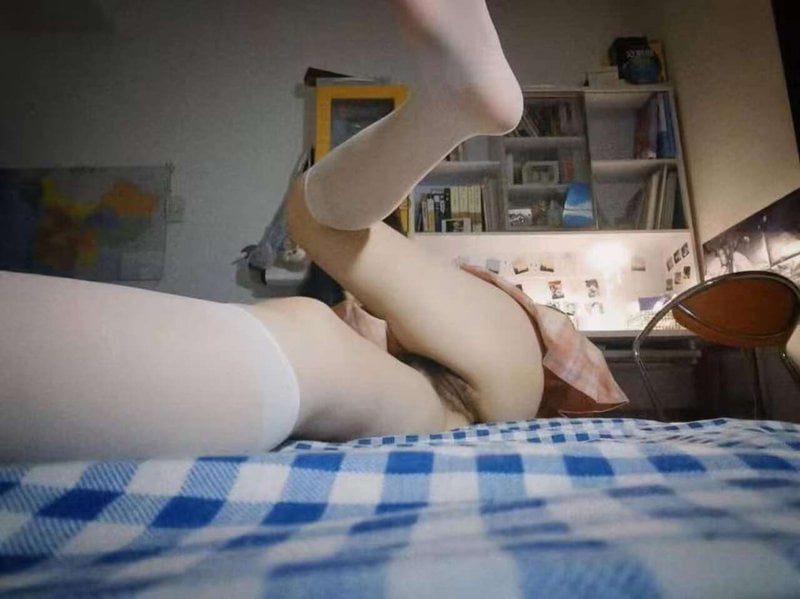 反差母狗白丝自慰喷水 秒潮高潮不断