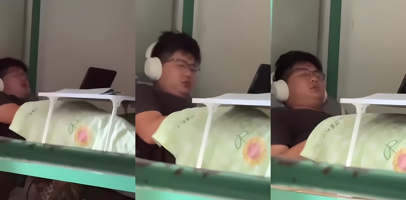 #吃瓜😀😀某园区狗推打飞机被曝光 像不像屌大们打飞机的样子 一阵阵抽搐 达到人生巅峰！