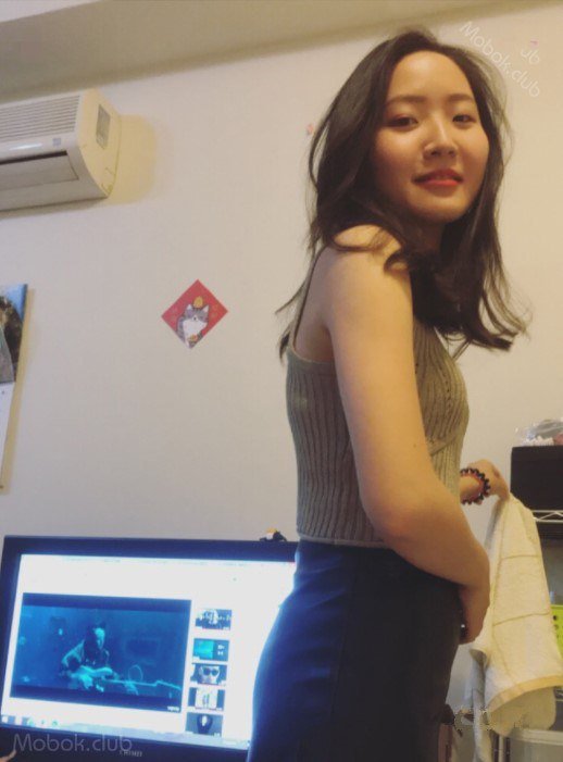 美女主播深夜私密视频曝光全网热议