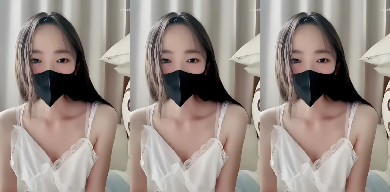 大一极品学生妹反差裸舞自慰！骨感身材人间尤物瘦奶超大劲爆高潮