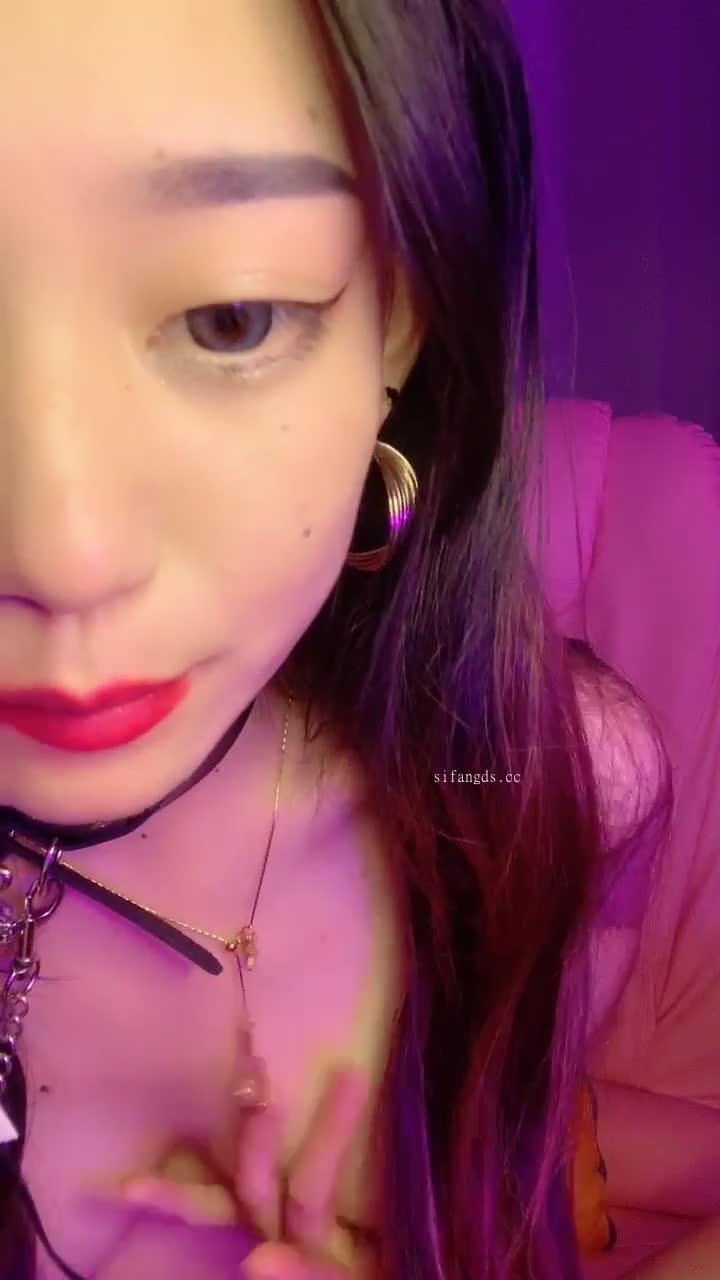 抖音小姜首度露臉！深夜熱舞直播全網引爆