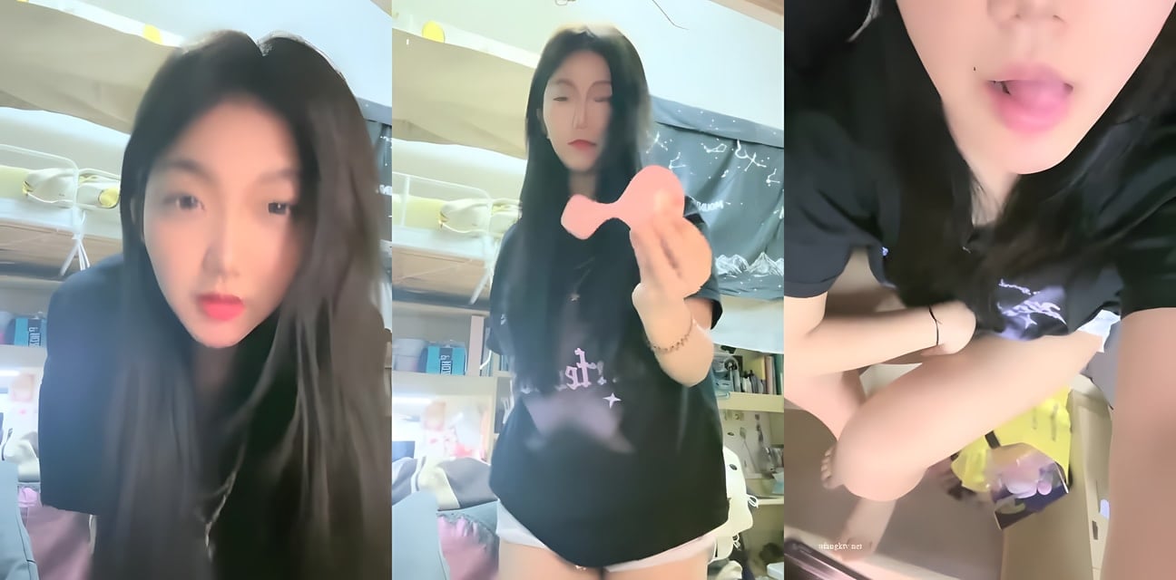 极品学生妹寝室直播扒穴自慰！反差婊给哥哥们看嫩逼，太骚浪了！