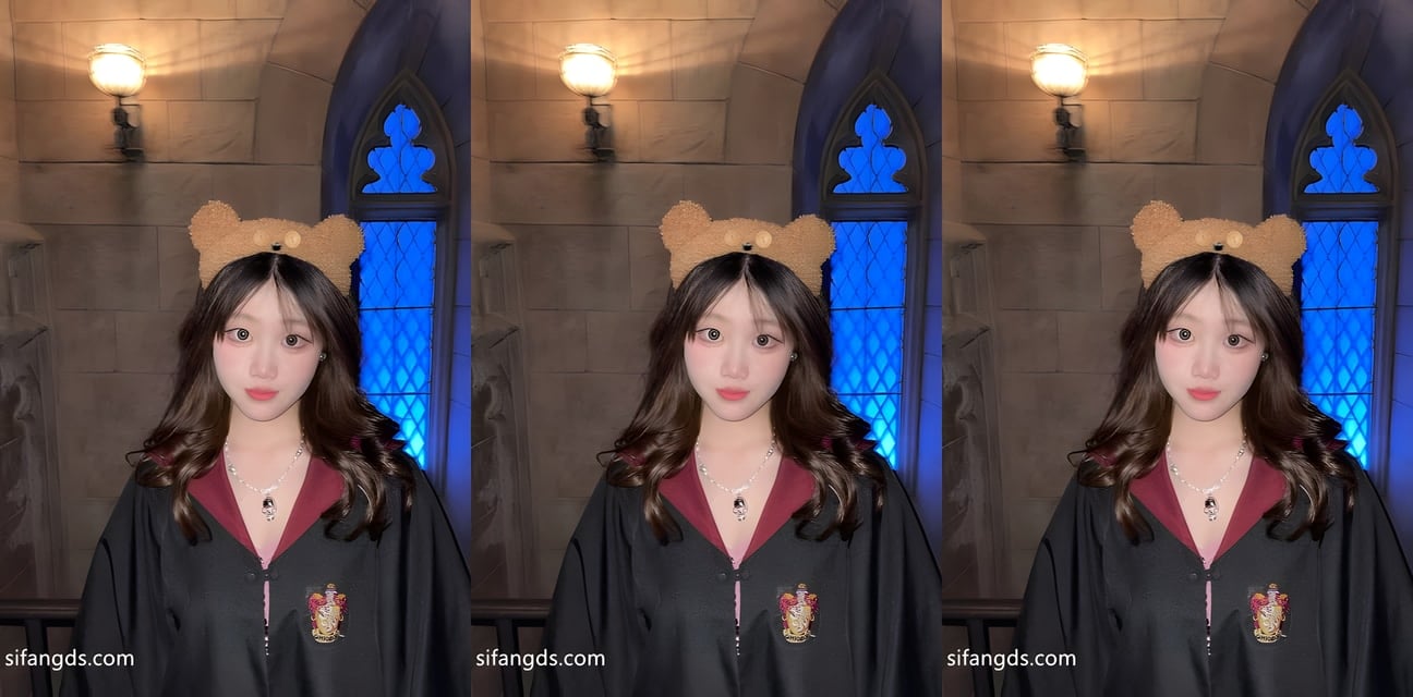 反差婊女大学生性爱流出！生活照清纯女神脱光变母狗狂求内射