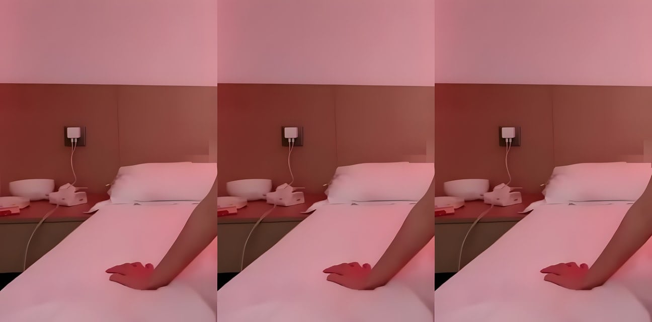 快手汤圆可甜了反差婊！甜美外表藏不住骚浪本性 白色小胖次勾引哥哥狂欢